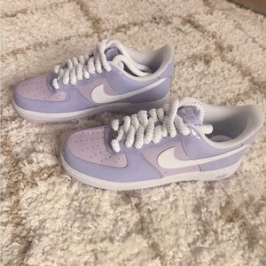 Nike Air Force 1 ‘07 LV8 Low in Hydrangeas Patent and White Women’s 10 NIB